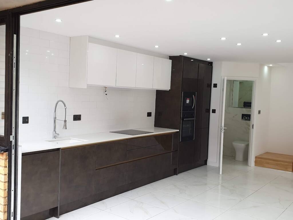 Luxury kitchen and toilet installation by Optima Builders in a new build project in West Hampstead