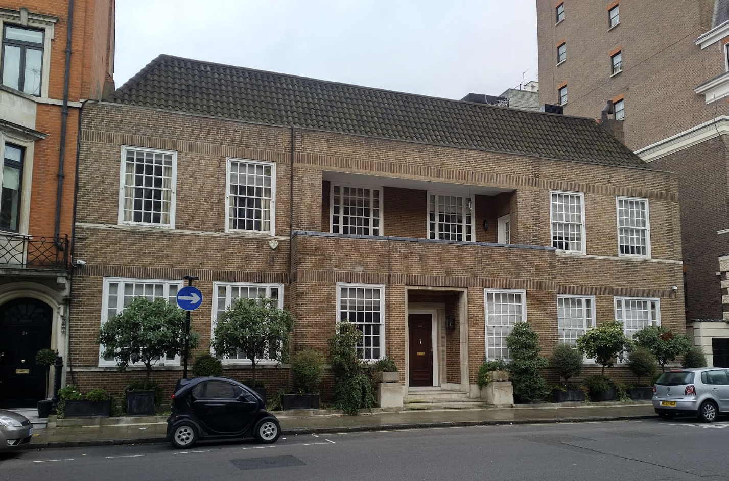 Painting and decorating project in a Central London house designed by the Battersea Power Station architect