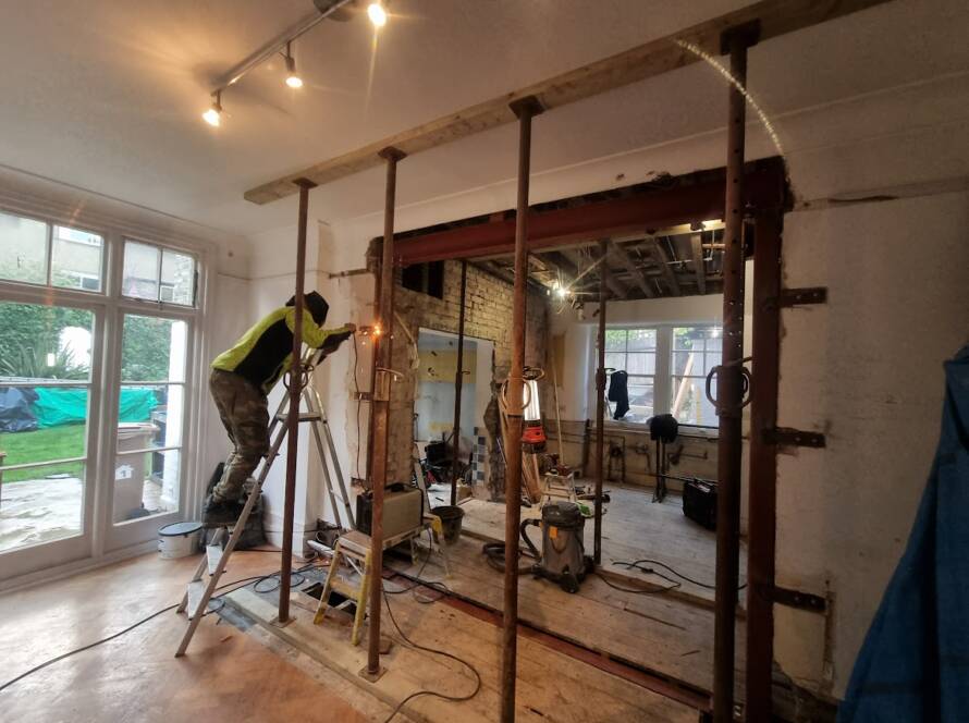 Box frame installation for open plan kitchen – structural alterations in Muswell Hill (Conservation Area)